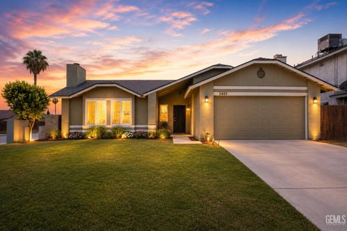 3401 Harris Rd, Bakersfield, CA, 93313-3607 | Card Image