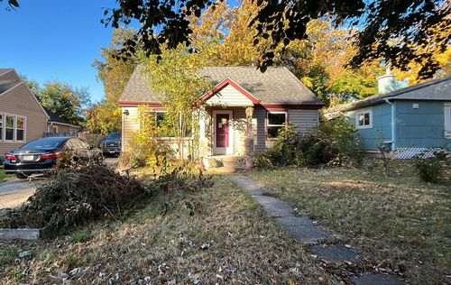 821 N Washington Street, Janesville, WI, 53548 | Card Image