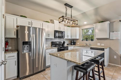 106 E Pine Dr, Granite Shoals, TX, 78654-2937 | Card Image