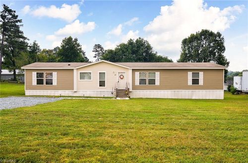 207 West Ave, Lexington, NC, 27295-5906 | Card Image