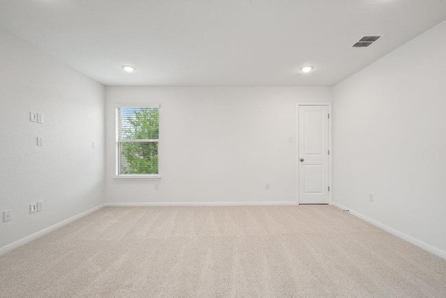 Spare room with light carpet and recessed lighting | Image 15