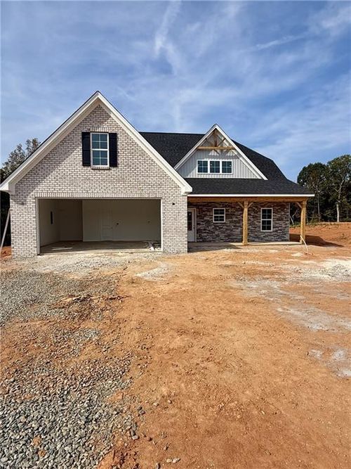 407 Enclave Dr, Clemmons, NC, 27012 | Card Image