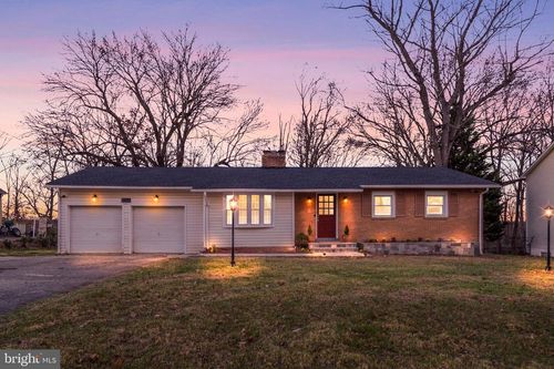 19540 Scenery Dr, GERMANTOWN, MD, 20876-1314 | Card Image