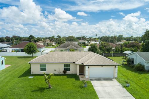 538 Sw Prado Ave, Port St Lucie, FL, 34983-8752 | Card Image