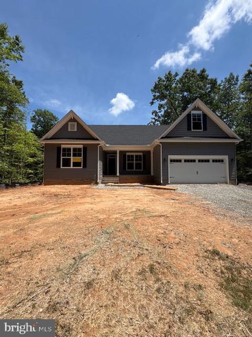 3178 Three Chopt Rd, Gum Spring, VA, 23065-2174 | Card Image