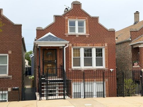 b-2140 W 23rd St, Chicago, IL, 60608-4002 | Card Image