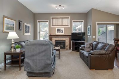 1026 Williamstown Blvd Nw, House detached with 3 bedrooms, 3 bathrooms and 4 parking in Airdrie AB | Image 3