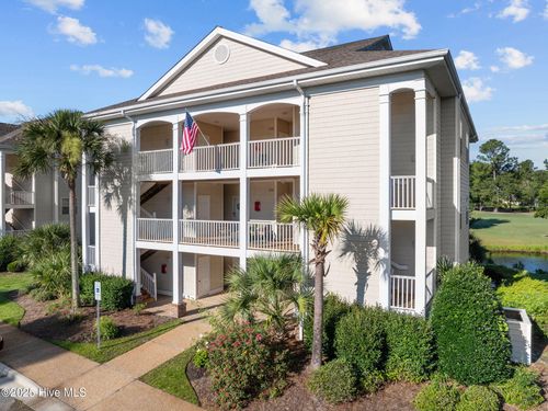 121 Bentgreen Dr, Leland, NC, 28451-7446 | Card Image