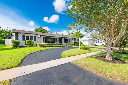 5411 Taylor St, HOLLYWOOD, FL, 33021-5741 | Card Image