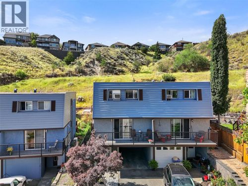 865 Mcqueen Dr, Kamloops, BC, V2B7X8 | Card Image