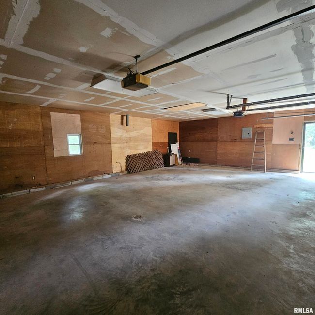 22488 N Mayflower Ln, House other with 3 bedrooms, 2 bathrooms and null parking in Dix IL | Image 44