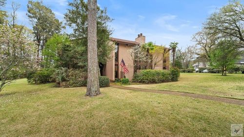 1 Creekwood Dr, Texarkana, AR, 71854-7725 | Card Image