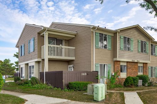 b-14 Fernwood Dr, Bolingbrook, IL, 60440 | Card Image