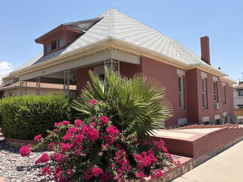 1800 Montana Ave, El Paso, TX, 79902-5720 | Card Image