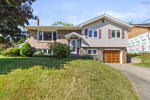 2 Griffin Pl, Dartmouth, NS, B2V2N5 | Card Image