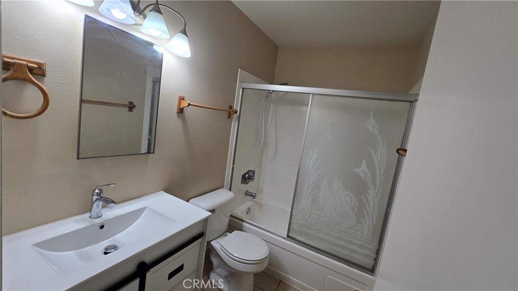 Residential Lease in Montclair 5