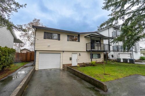 13933 90a Ave, Surrey, BC, V3V6Z7 | Card Image