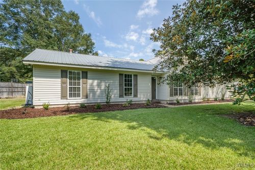 320 Pineview Dr Nw, Fayette, AL, 35555-1231 | Card Image