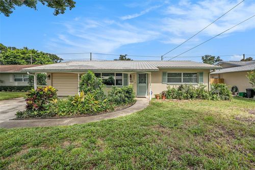 4401 56th St N, KENNETH CITY, FL, 33709-5326 | Card Image