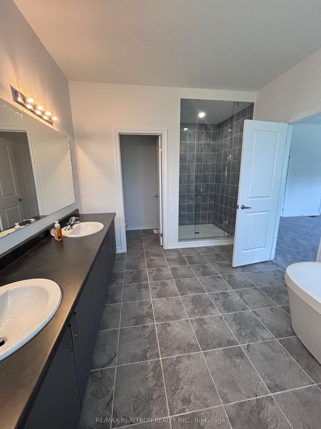 1 Rail Trail Crt, House other with 5 bedrooms, 4 bathrooms and 2 parking in Sutton West ON | Image 7