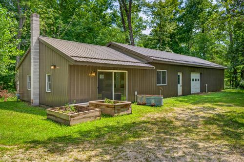 7062 State Road 46 E, Nashville, IN, 47448-8941 | Card Image