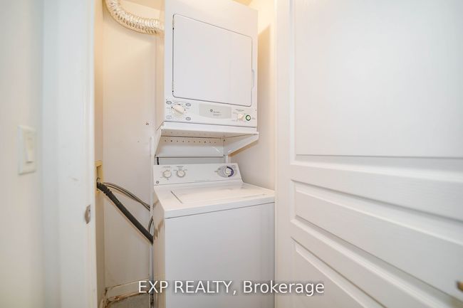 1108 - 438 Richmond St W, Condo with 0 bedrooms, 1 bathrooms and 1 parking in Toronto ON | Image 9
