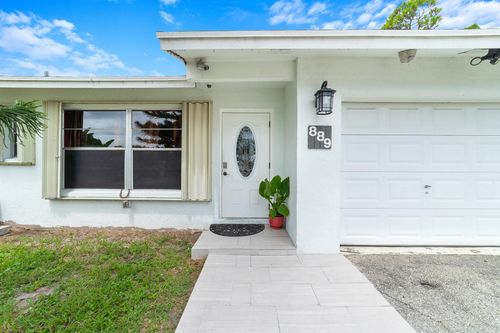 889 Fitch Dr, West Palm Beach, FL, 33415-3701 | Card Image