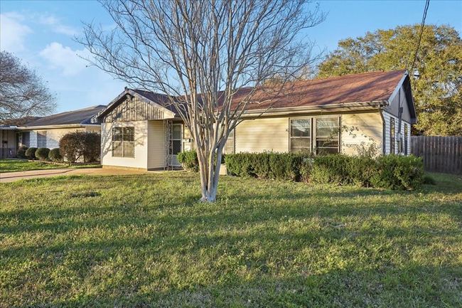 623 S 8 Th St, House other with 3 bedrooms, 2 bathrooms and null parking in Nederland TX | Image 29
