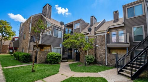 o-207-9829 Walnut Street, Dallas, TX, 75243 | Card Image