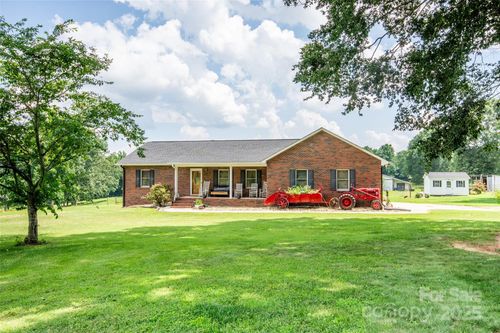 307 Lone Pine Rd, Statesville, NC, 28625-2278 | Card Image
