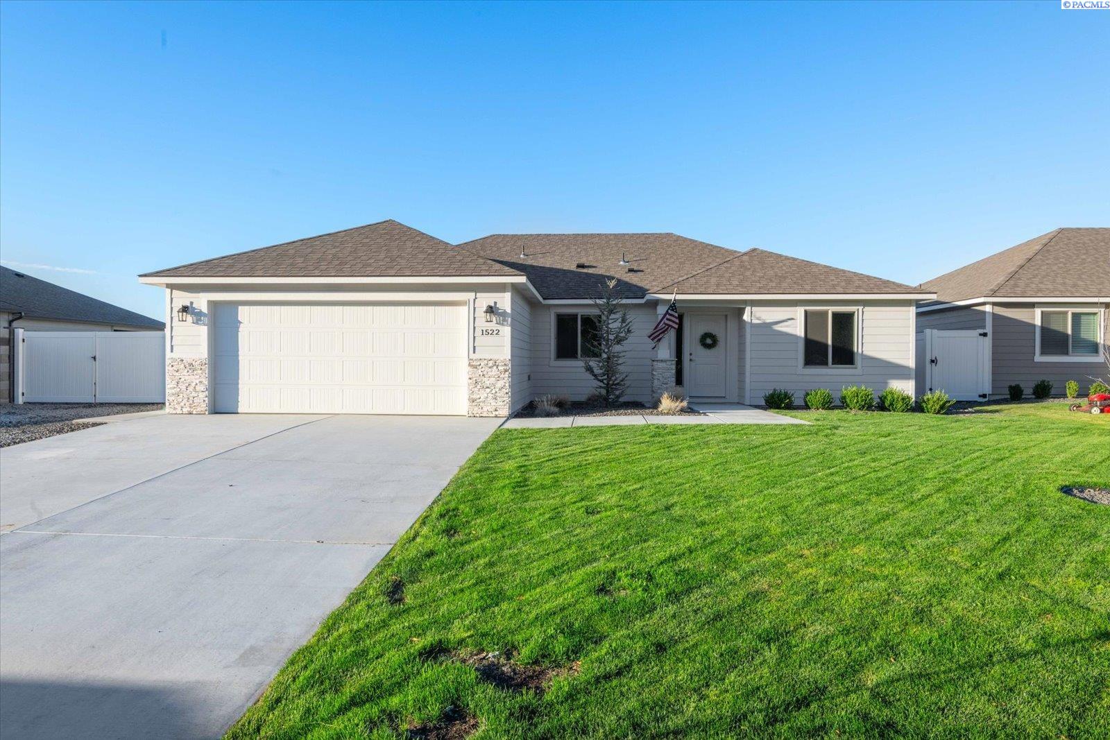Kendall Rd, Benton City, WA 99320