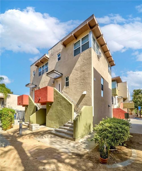 apt-2-319 E Dayman St, Long Beach, CA, 90806-6274 | Card Image