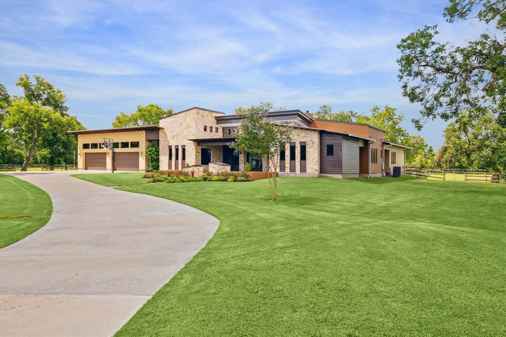 Lone Stirrup Dr, Richmond, TX 77406