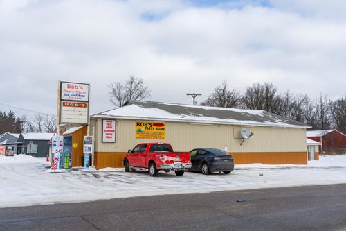 4012 N Clare Ave, Harrison, MI, 48625-8601 | Card Image