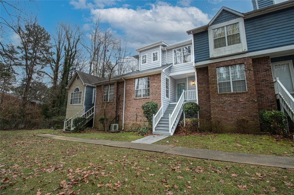 Old Saybrook Ct, Stone Mountain, GA 30083