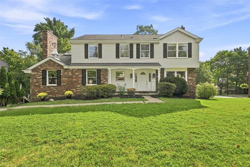 112 Marshall Dr, Mt. Lebanon, PA, 15228-1728 | Card Image