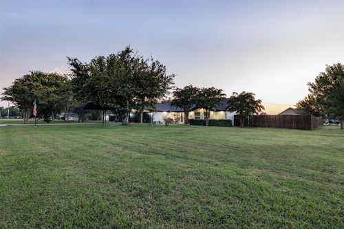 511 S Sulphur St, Leonard, TX, 75452-3113 | Card Image