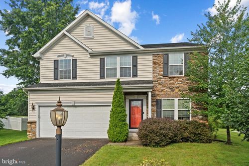 1057 Huntington Rd, Quakertown, PA, 18951-5054 | Card Image