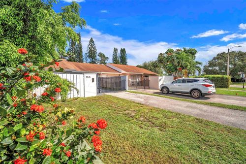 5515 Biscayne Dr, Greenacres, FL, 33463-4712 | Card Image