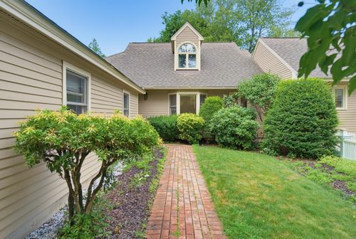 4 Quimby Ln, Atkinson, NH, 03811-2186 | Card Image