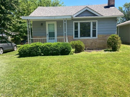 273 Altamont Rd, Vermilion, OH, 44089-2207 | Card Image