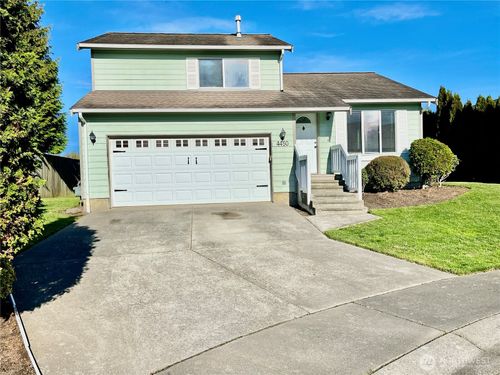 4450 Knorr Ct, Blaine, WA, 98230-9179 | Card Image