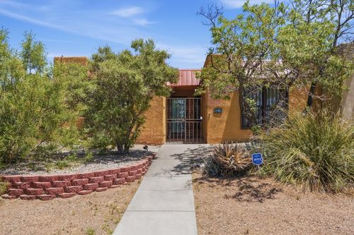 5214 Chambers Pl Ne, Albuquerque, NM, 87111-2124 | Card Image