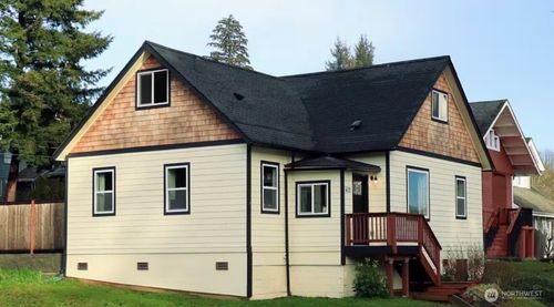 402 Burleigh Ave, Aberdeen, WA, 98520-2624 | Card Image