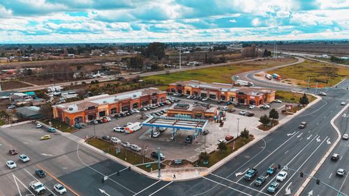 ste-104-3018 E Service Rd, Ceres, CA, 95307-6423 | Card Image