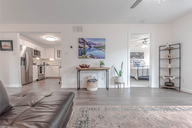 APT-204 - 3604 Clawson Rd, Condo with 2 bedrooms, 2 bathrooms and 2 parking in Austin TX | Image 10