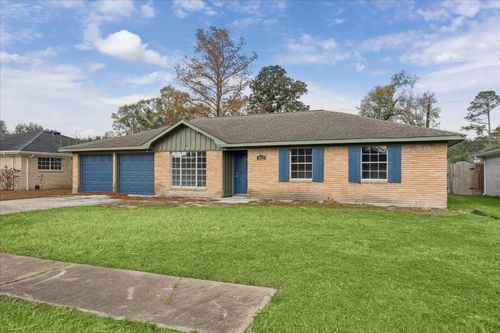 5922 Fontenelle Dr, Houston, TX, 77035-5320 | Card Image