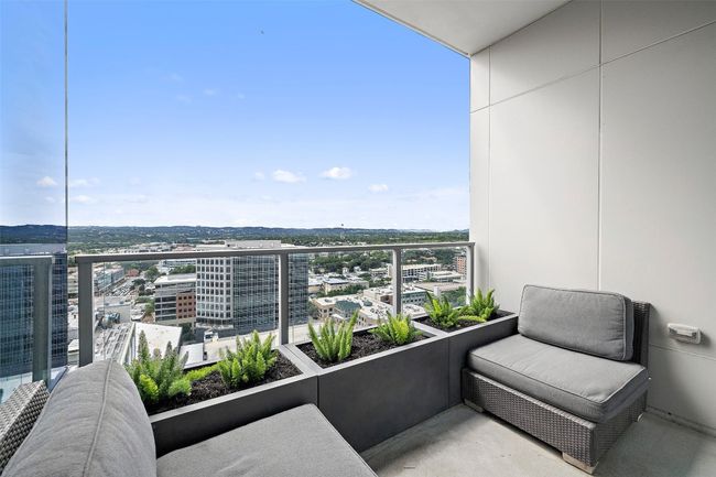 APT-2202 - 501 West Ave, Condo with 1 bedrooms, 2 bathrooms and null parking in Austin TX | Image 23
