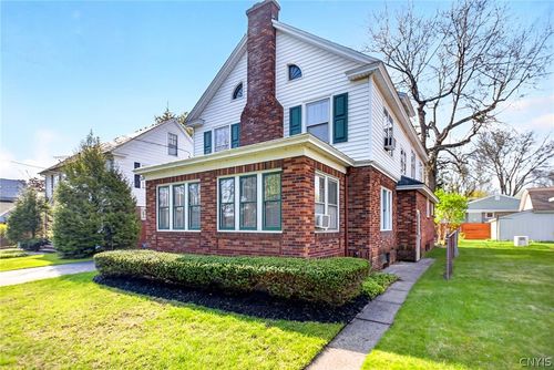 102 Kline St, Syracuse, NY, 13203-1347 | Card Image
