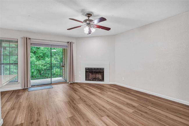 APT-203 - 4452 Chaha Rd, Condo with 2 bedrooms, 2 bathrooms and null parking in Garland TX | Image 9